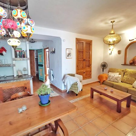 Villa Carabeo 네르하 외부 사진