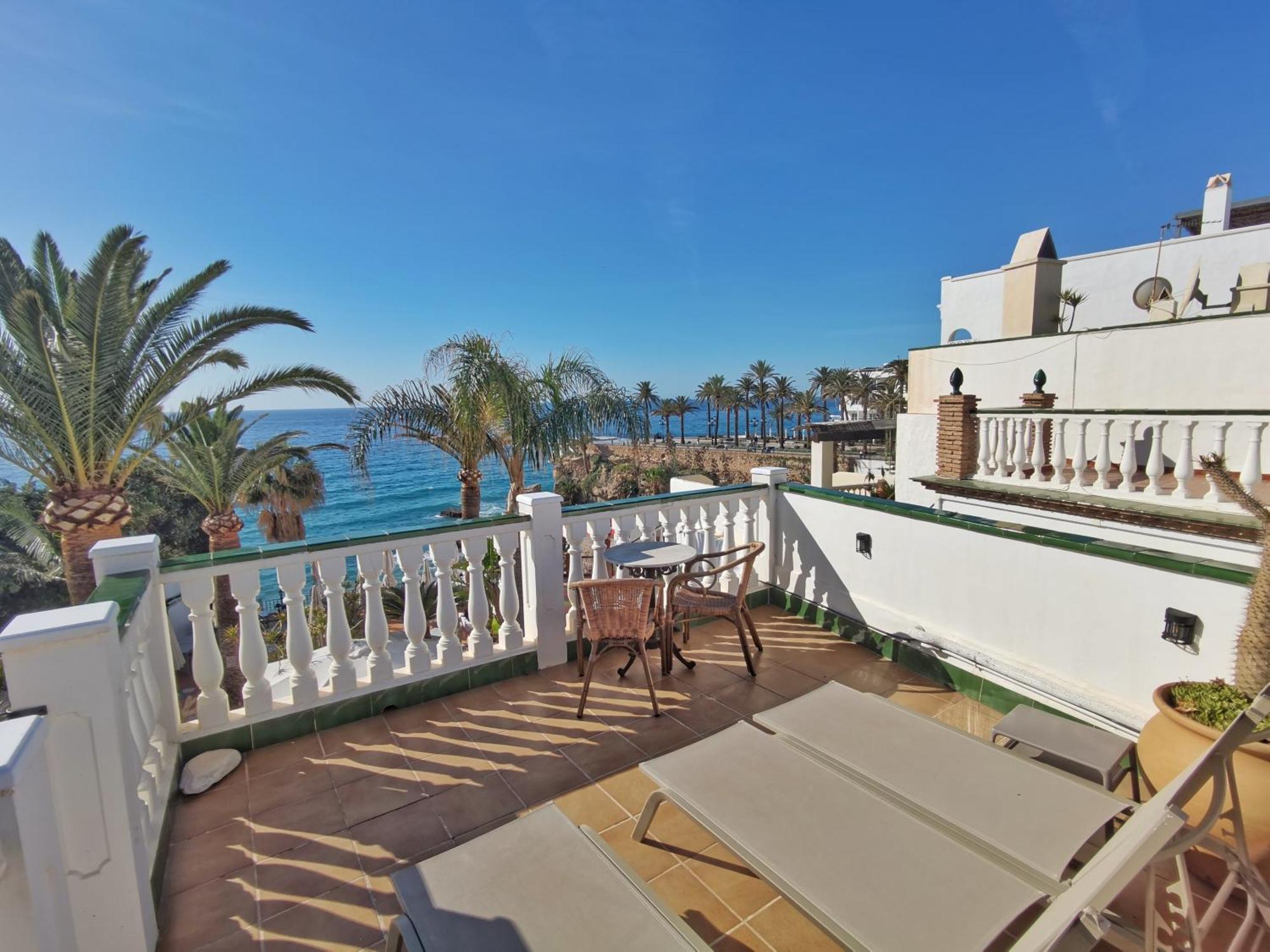 Villa Carabeo 네르하 외부 사진