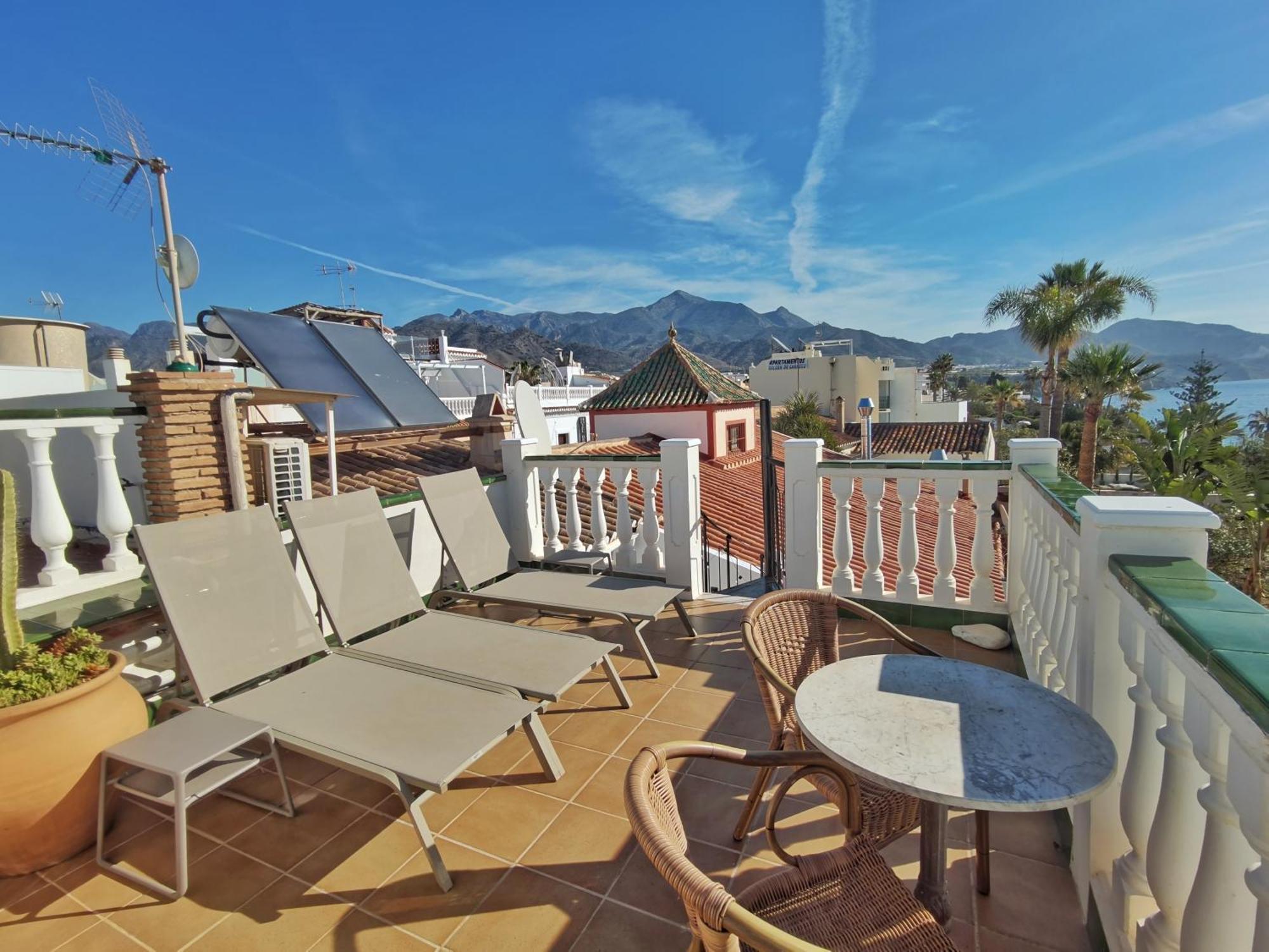 Villa Carabeo 네르하 외부 사진