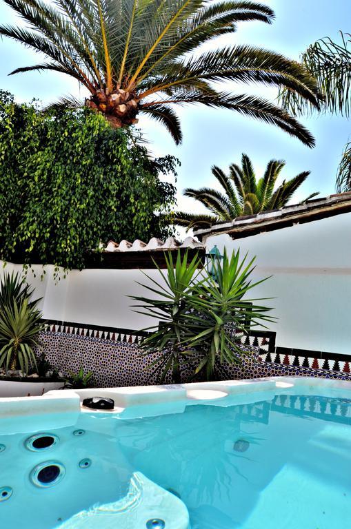 Villa Carabeo 네르하 외부 사진